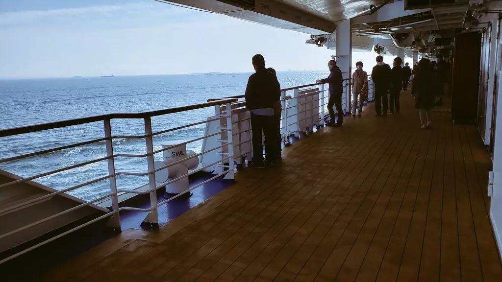 搭载3711人的钻石公主号邮轮上 到底在发生什么?