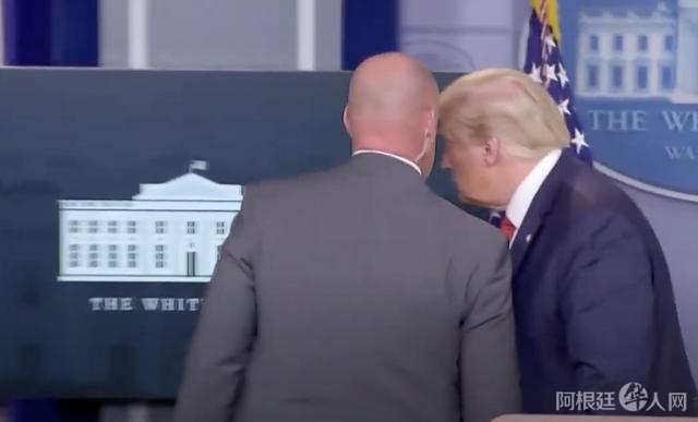 白宫外枪击案细节：51岁男子掏不明物蹲成“射击状” 被开枪击中