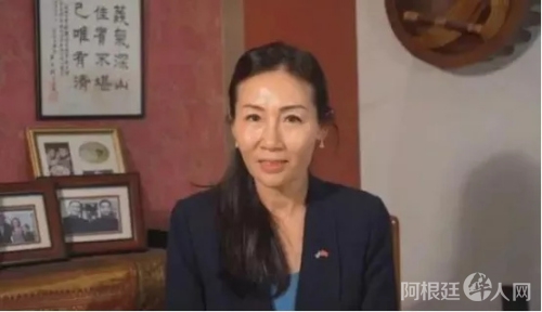 华人律师、英中律师协会会长朱小久。 华人律师、英中律师协会会长朱小久。