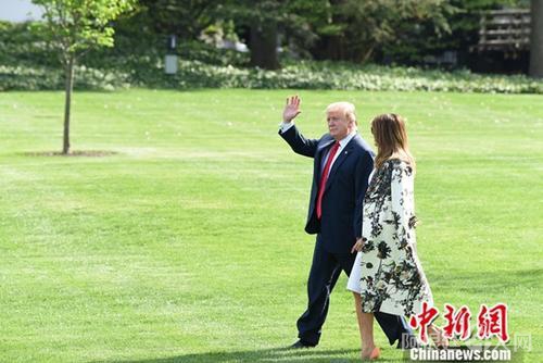 资料图:美国总统特朗普与第一夫人梅拉尼娅。<a target='_blank' href='http://www.chinanews.com/'>中新社</a>记者 陈孟统 摄 点击进入下一页