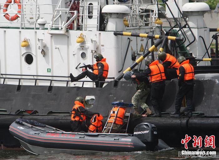 资料图：俄罗斯加里宁格勒，俄特种部队举行反恐演习。图片来源：CFP视觉中国
