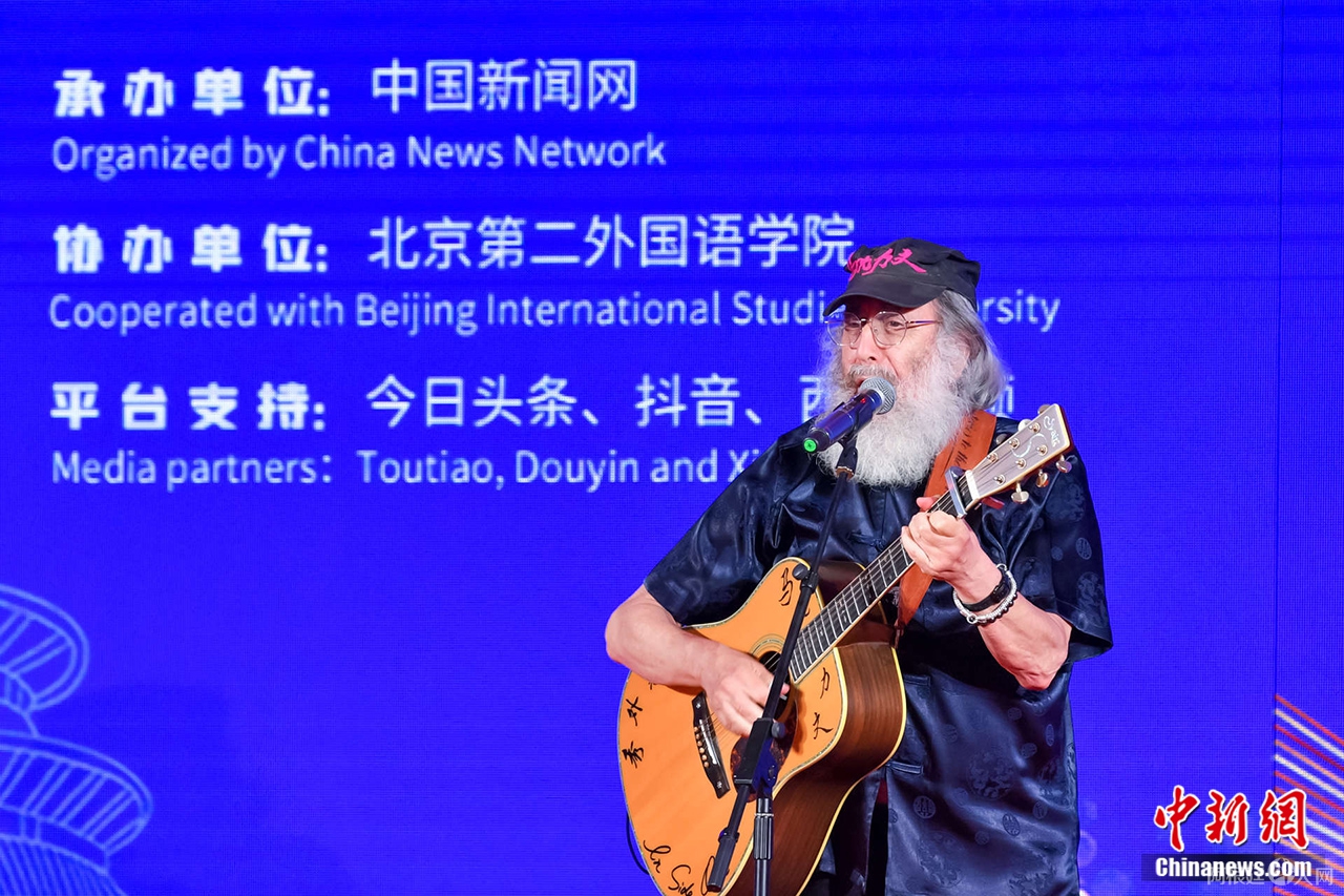 马克力文献上表演。即享影像 供图