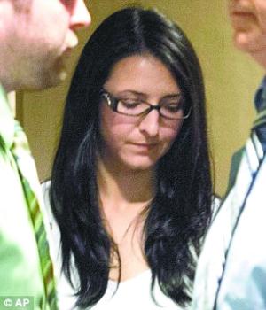 加拿大女子高速路停车避让过路野鸭 致2人死亡