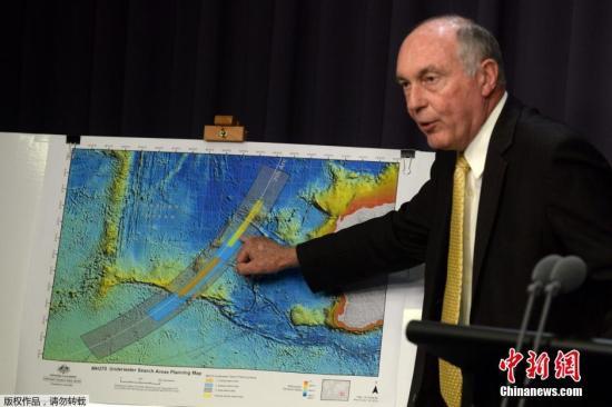 当地时间6月26日，澳大利亚联合调查中心公布MH370新搜寻区，橙色区域是优先级最高的搜寻区，蓝色区次之。相比此前搜寻区域，沿卫星弧区，更加靠南。