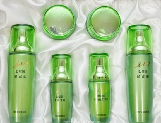 平壤化妆品厂生产的芦荟护肤品套装(网页截图)