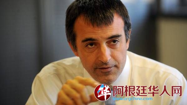 Esteban-Bullrich-Educacion-Lucia-Merle_CLAIMA20140911_0198_2