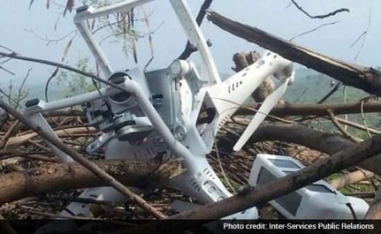 巴基斯坦军队公共关系部门发布的被击落的无人机照片 