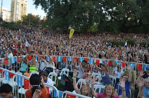 Más-de-20-mil-personas-en-Barrancas-Belgrano-en-el-festejo-p