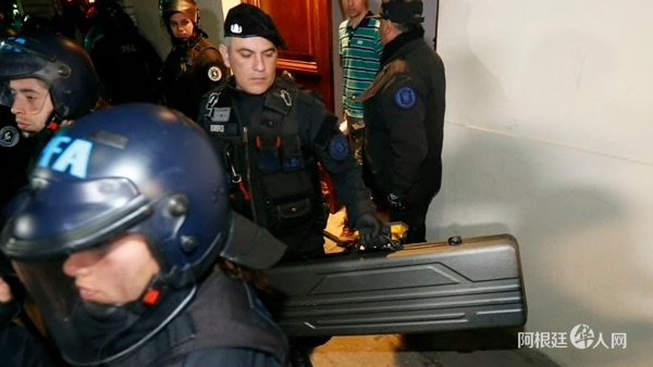 1535097395772012.jpg 32.jpg