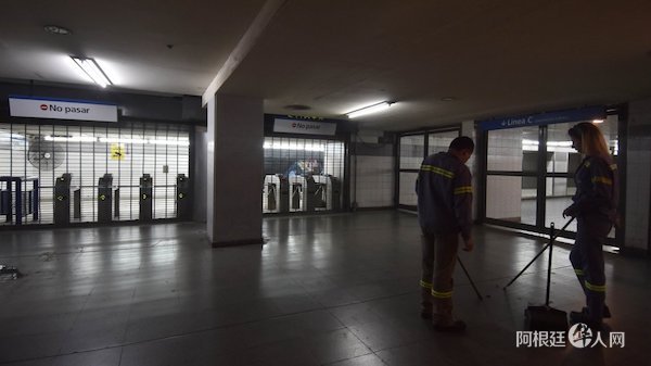 1537862216401002.jpg 21.jpg