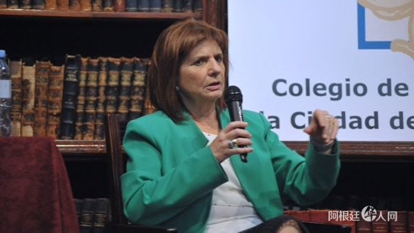 1540304236959782.jpg 23.jpg