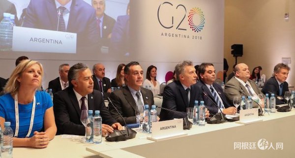 1540878433340416.jpg 31.jpg