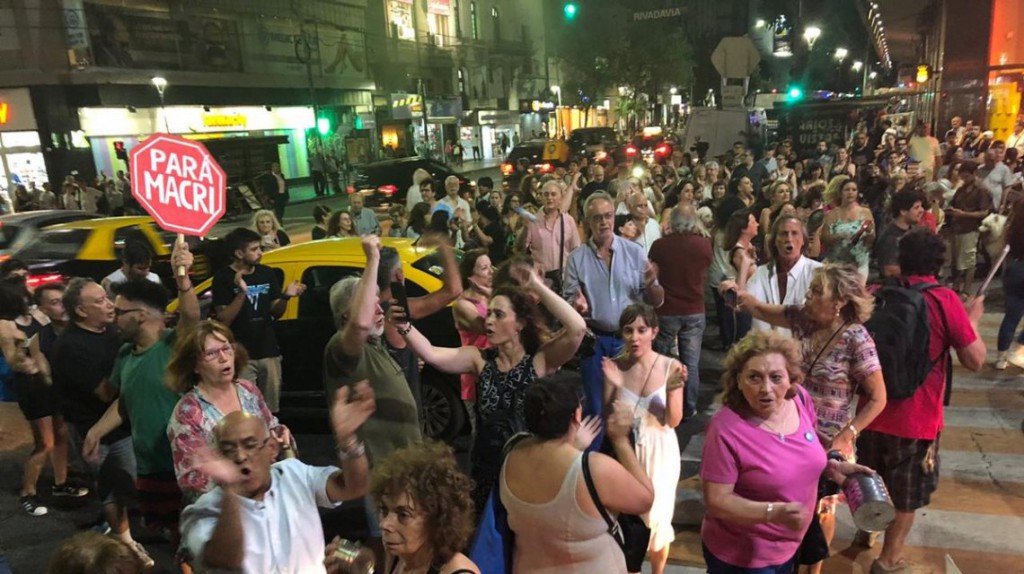 2978969375.jpg 0035962626.jpg