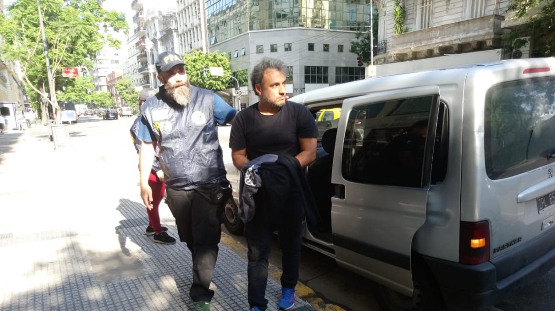 1757941422.jpg 0036009859.jpg