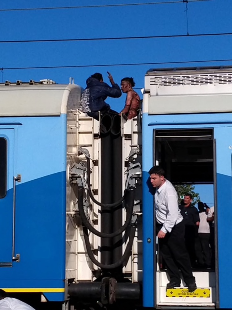 0619640456.jpg 21.jpg