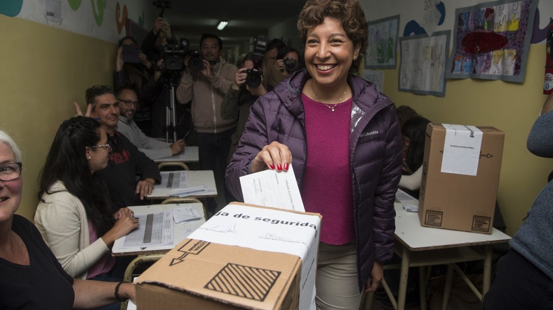 0853368415.jpg 41.jpg