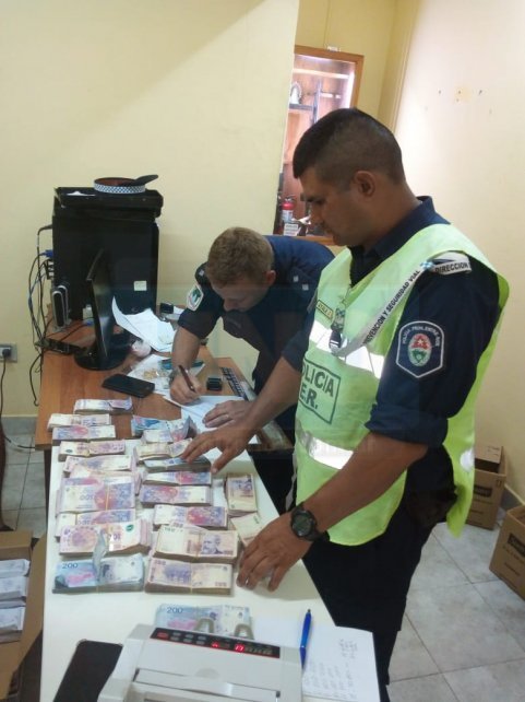 1653678681.jpg 21.jpg