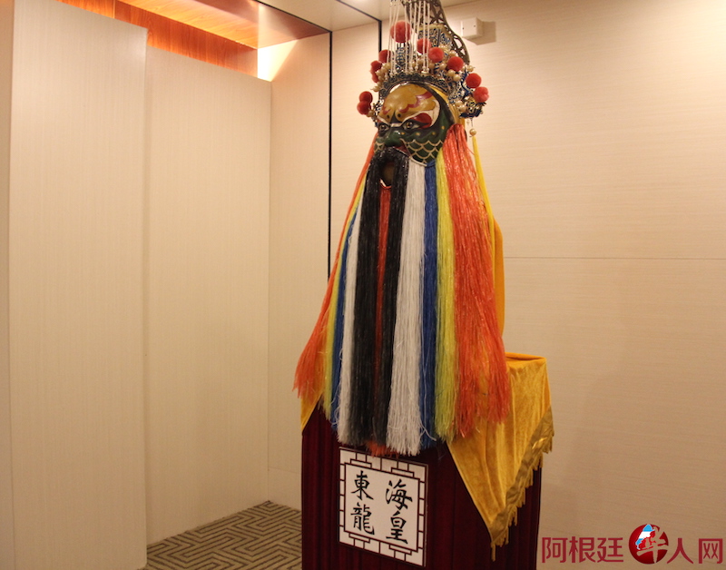 2174652085.jpg IMG_3957.JPG