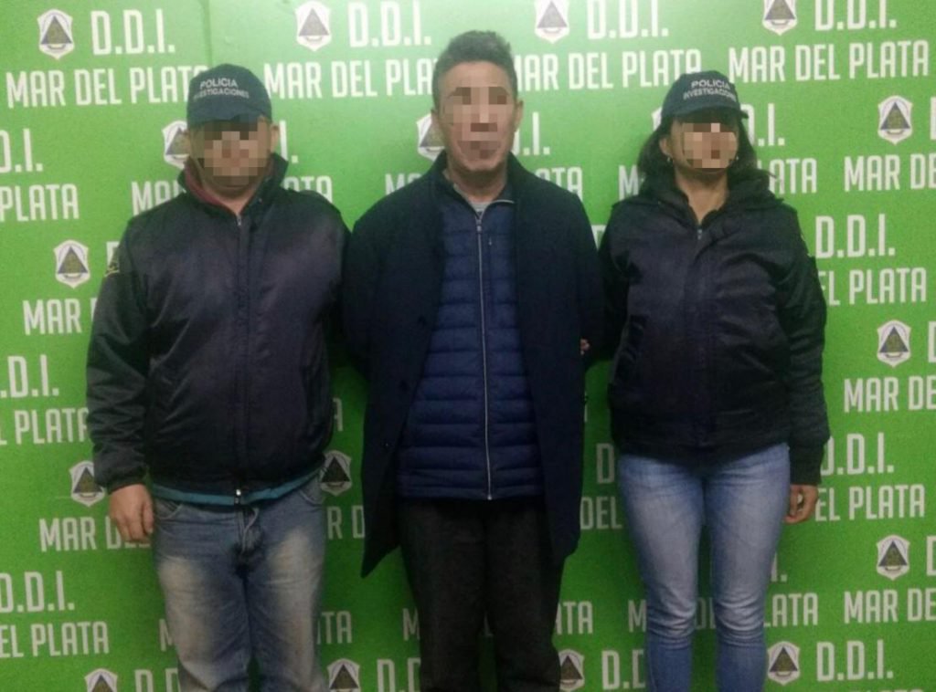 1228806567.jpg 11.jpg