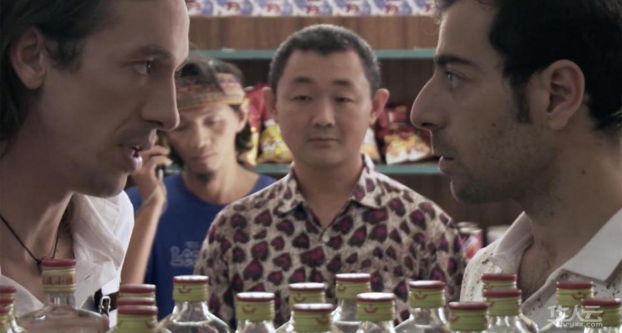 2068422226.jpg 9c065e6943.jpg