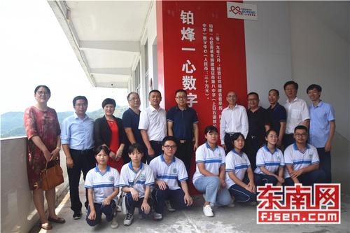 1363444187.jpg bc5ff41d3eb81e93ef0a10_small.jpg