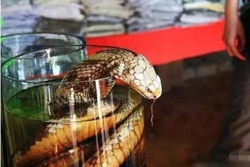 0763966568.jpg UPzdvh3B%3DoI08fjbojRiQWyYFkJQgPfuRIvPhUidQ4M6E1565120248980.jpg