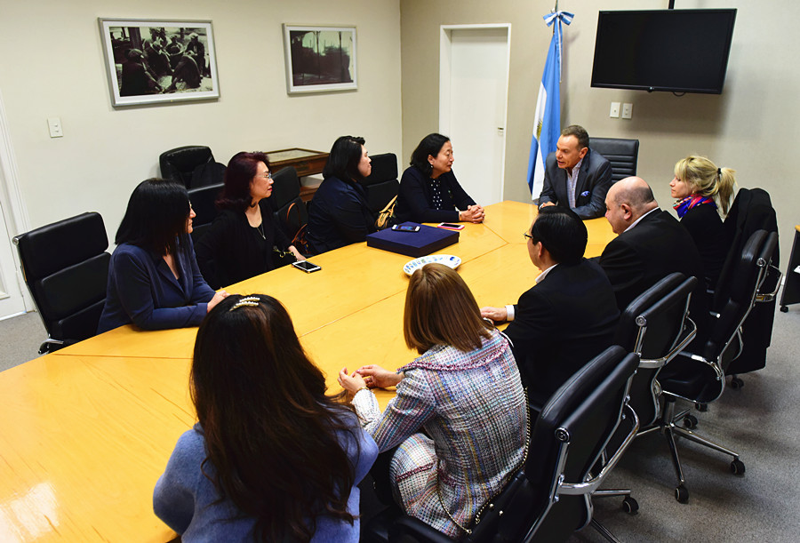 2914851794.jpg 3.jpg