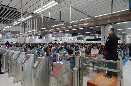 2754239268.jpg 2019%2F1227%2Fe736b281j00q35efz0017c000eo009pc.jpg