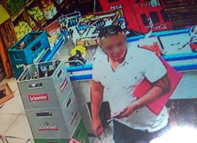 DETIENEN-A-FALSO-INSPECTOR-MUNICIPAL-QUE-ESTAFABA-COMERCIOS-DE-LANÚS-2020-04-08