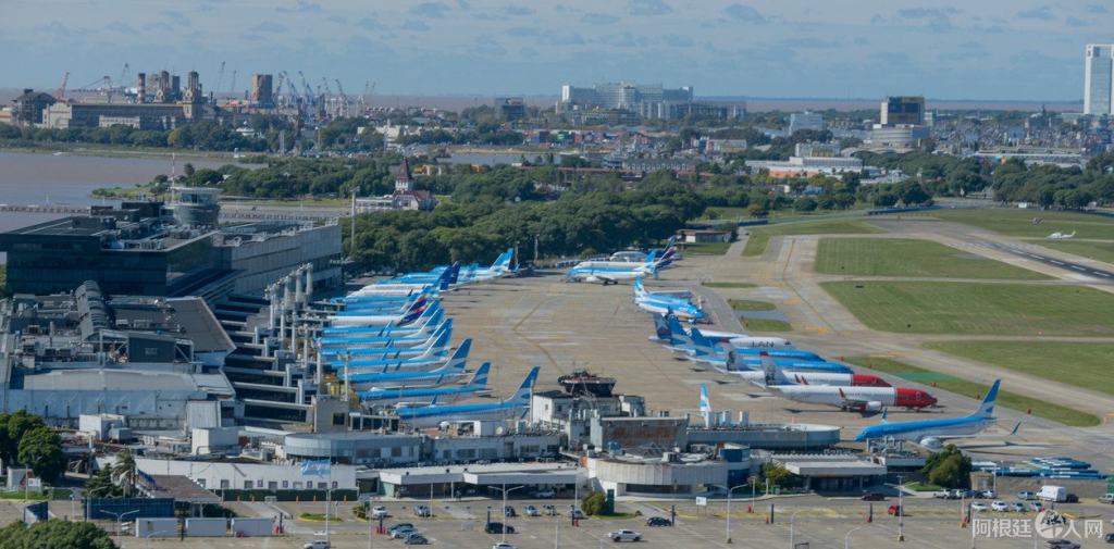 aviones-en-tierra-en-aeroparque___gcZMTrQZH_1256x620__1