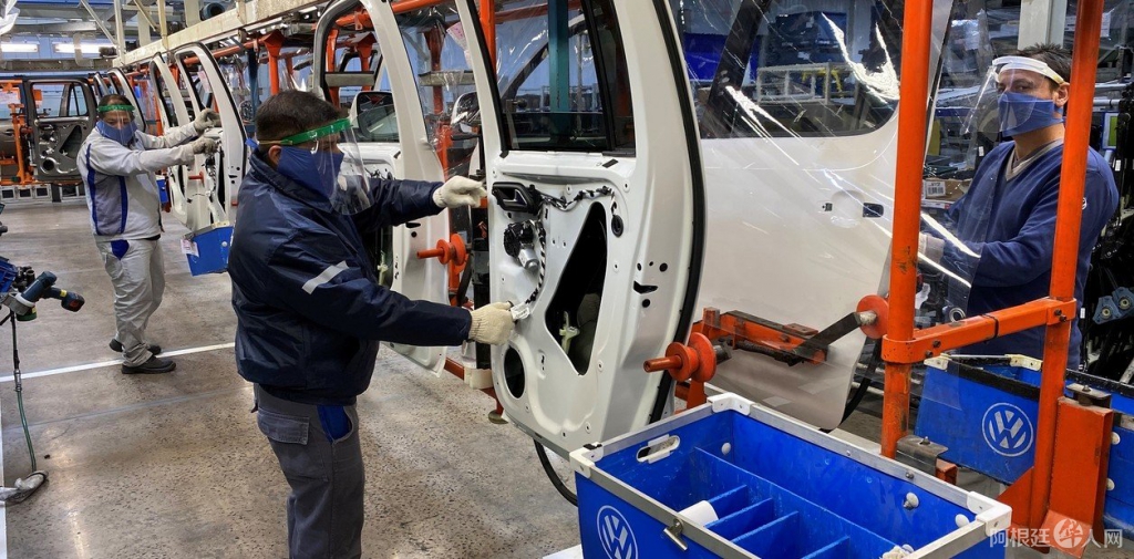 la-fabrica-de-volkswagen-en___Gdee65l4r_1256x620__1