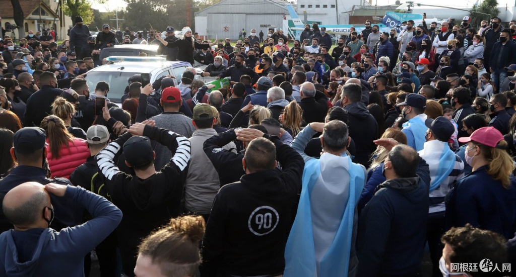 1599617597ad0370 1599617597ad0370