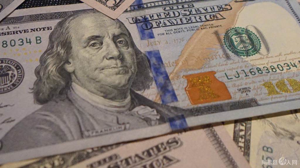 美元 美元