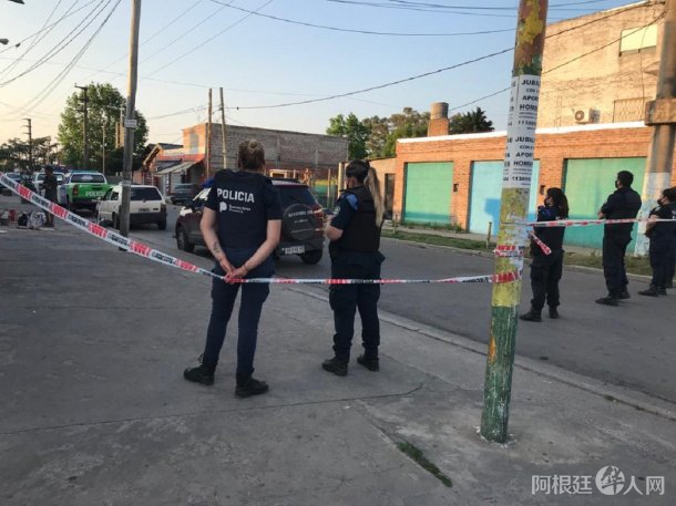 警方封锁 警方封锁