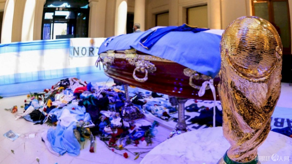 马拉多纳棺椁 马拉多纳棺椁