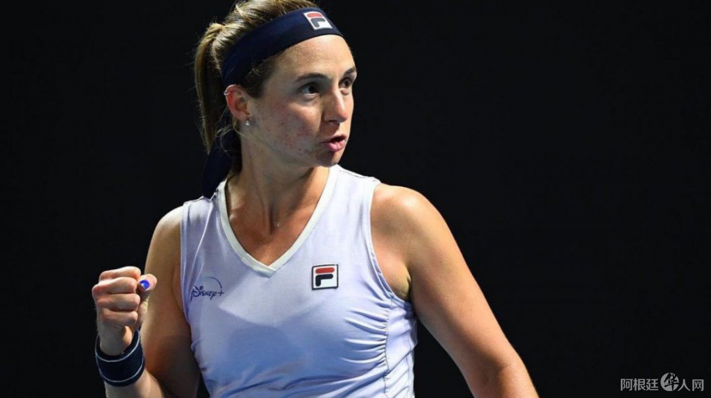 nadia-podoroskajpg nadia-podoroskajpg