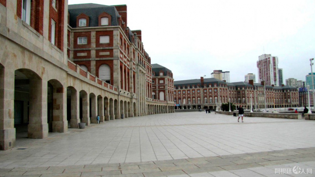 rambla-mar-del-plata rambla-mar-del-plata