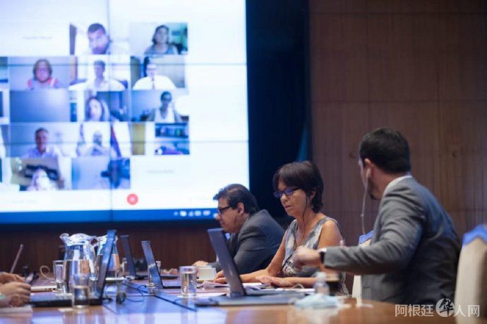 ministro-trabajo-claudio-moroni-y-titular-afip-mercedes-marco-del-pont-afipcomunica ministro-trabajo-claudio-moroni-y-titular-afip-mercedes-marco-del-pont-afipcomunica