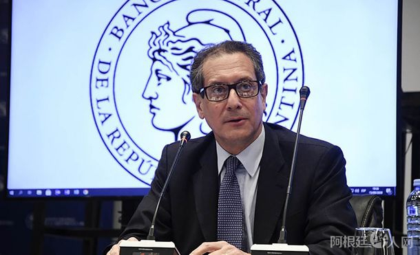 miguel-pesce-telamjpg miguel-pesce-telamjpg