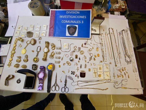 hombre-gato-1jpg hombre-gato-1jpg