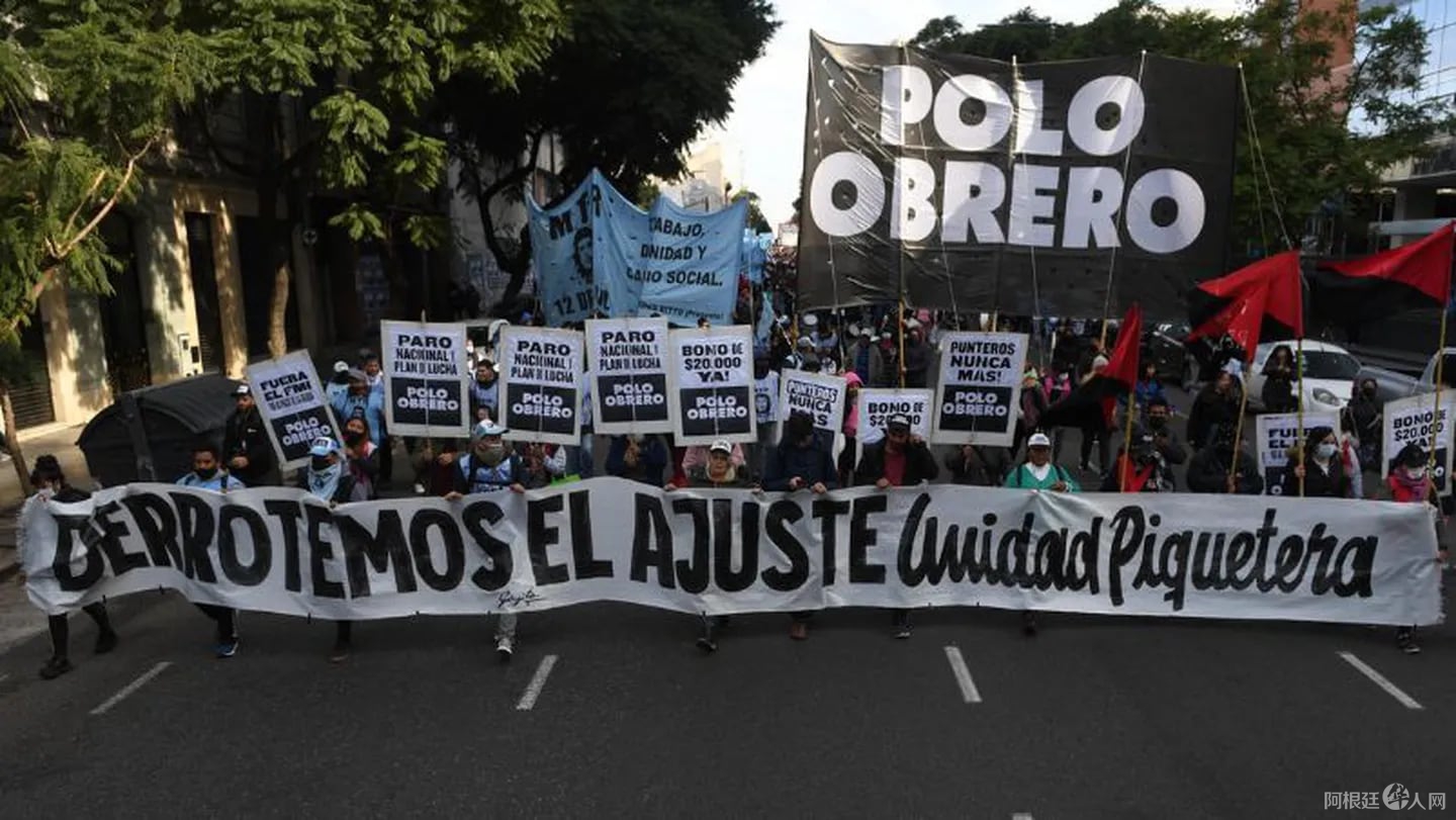 3ZXNW5WNG5GA5DGBSTFV3DOZZ4