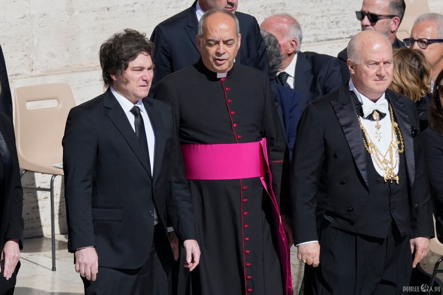 javier-milei-viajara-al-vaticano-para-la-entronizacion-de-leon-xiv-ap-fotogregorio-borgia-V4N3QKWCRYSNVFLKI325WMQ32E javier-milei-viajara-al-vaticano-para-la-entronizacion-de-leon-xiv-ap-fotogregorio-borgia-V4N3QKWCRYSNVFLKI325WMQ32E