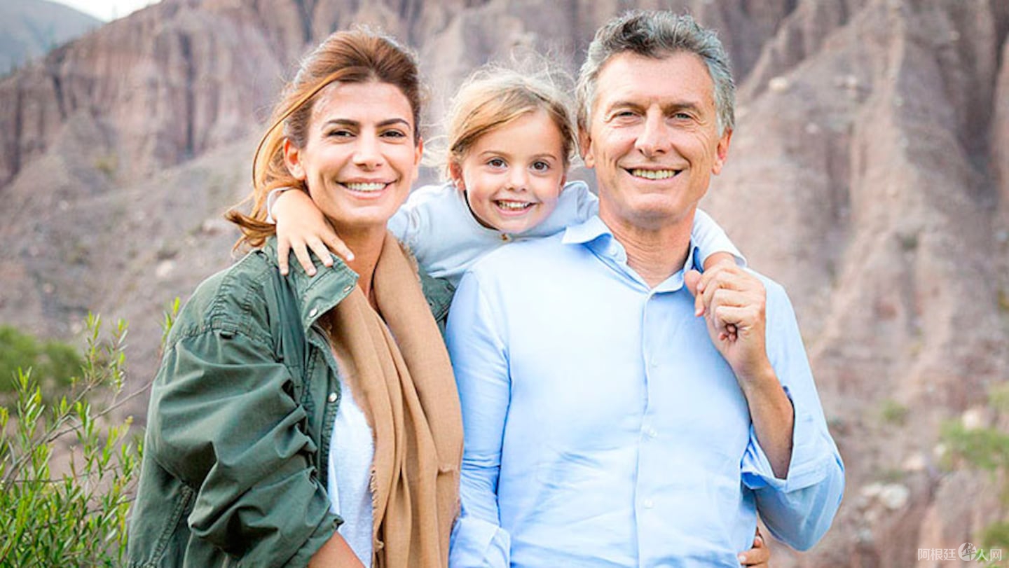 mauricio-macri-junto-a-su-esposa-juliana-awada-y-su-hija-antonia-AUKDCGUH7BFBFDU4QHZQRJ767Y