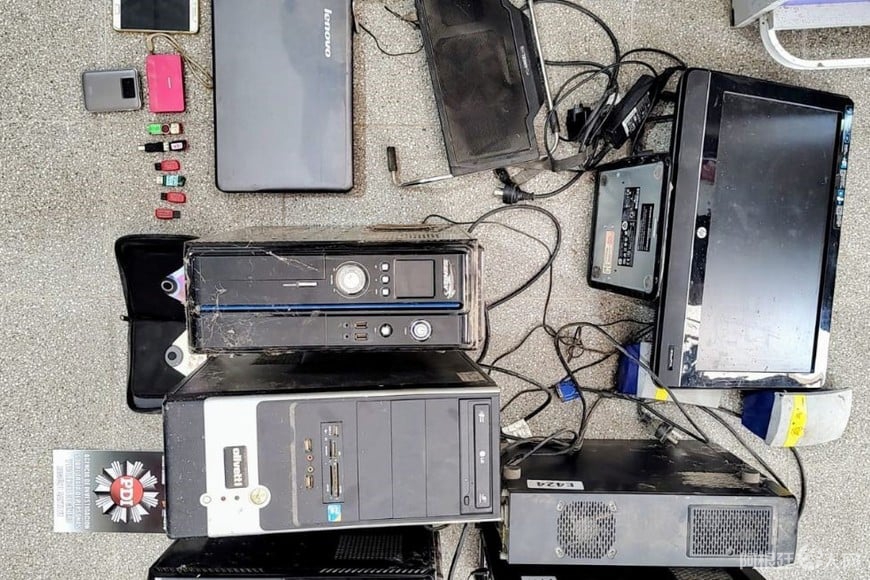 UF0862qtU_870x580__1