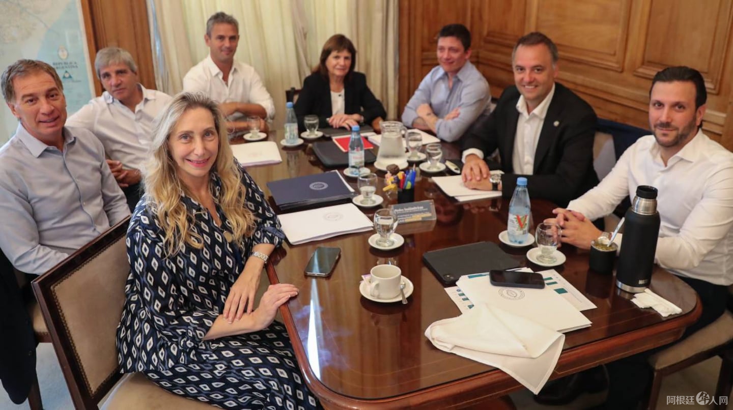 reunion-de-la-mesa-politica-del-gobierno-en-casa-rosada-encabezada-por-el-jefe-de-gabinete-manuel-adorni-foto-x-madorni-GJHR5G24GJDZHKFOSBLIYYKTCI